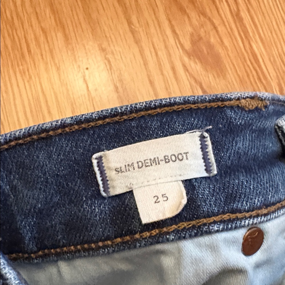 Madewell Slim Demi Boot jeans in Sundale wash - Picture 5 of 7